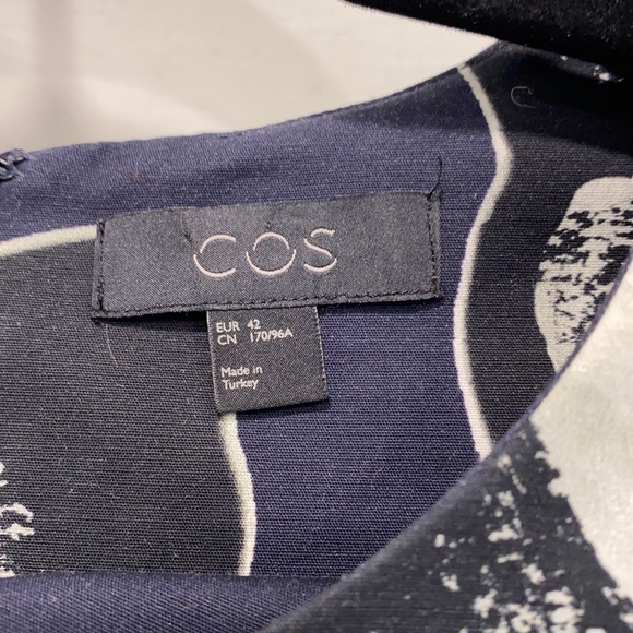 COS graphic print dress - Picture 2 of 3